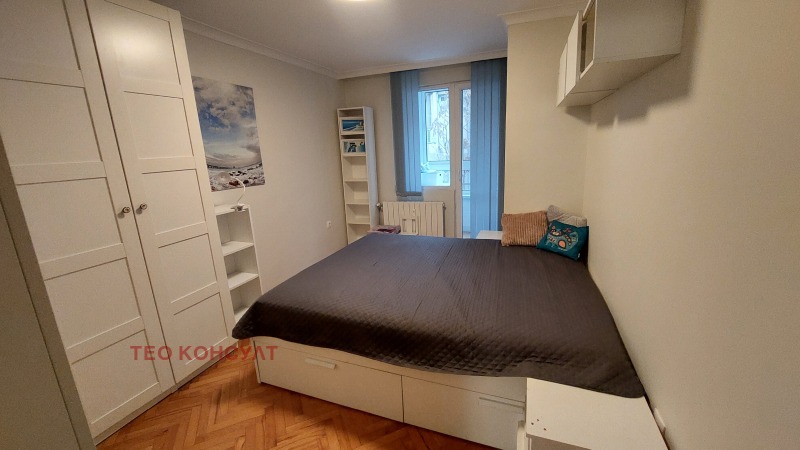 Дава под наем 3-СТАЕН, гр. София, Център, снимка 9 - Апартаменти - 52589375