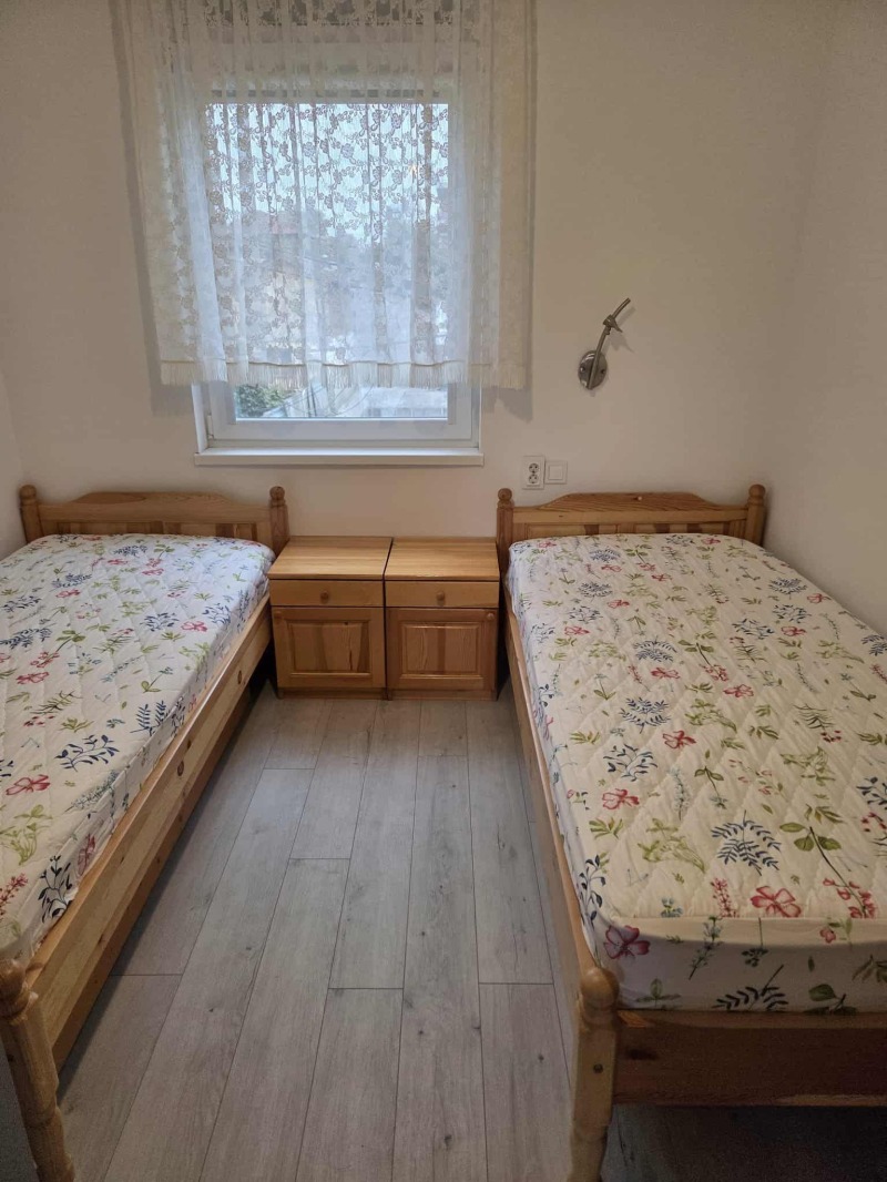 Издаје се  2 спаваће собе Софија , Центар , 50 м2 | 14477543 - слика [3]