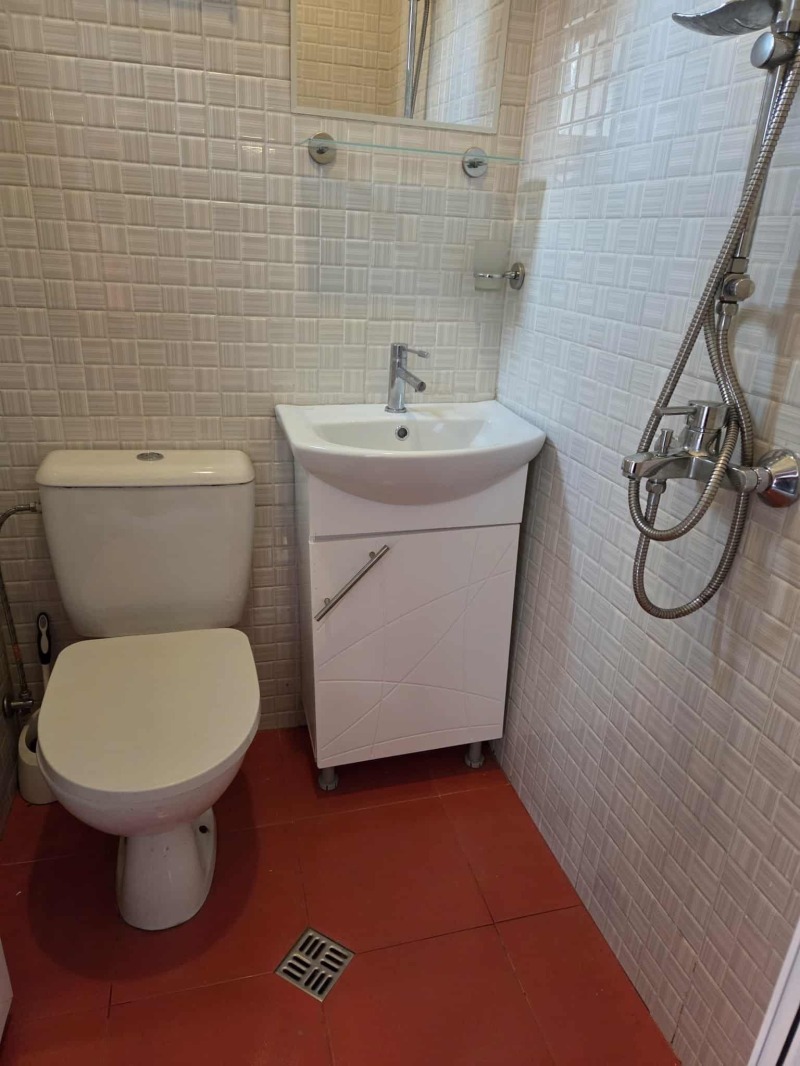 Издаје се  2 спаваће собе Софија , Центар , 50 м2 | 14477543 - слика [12]