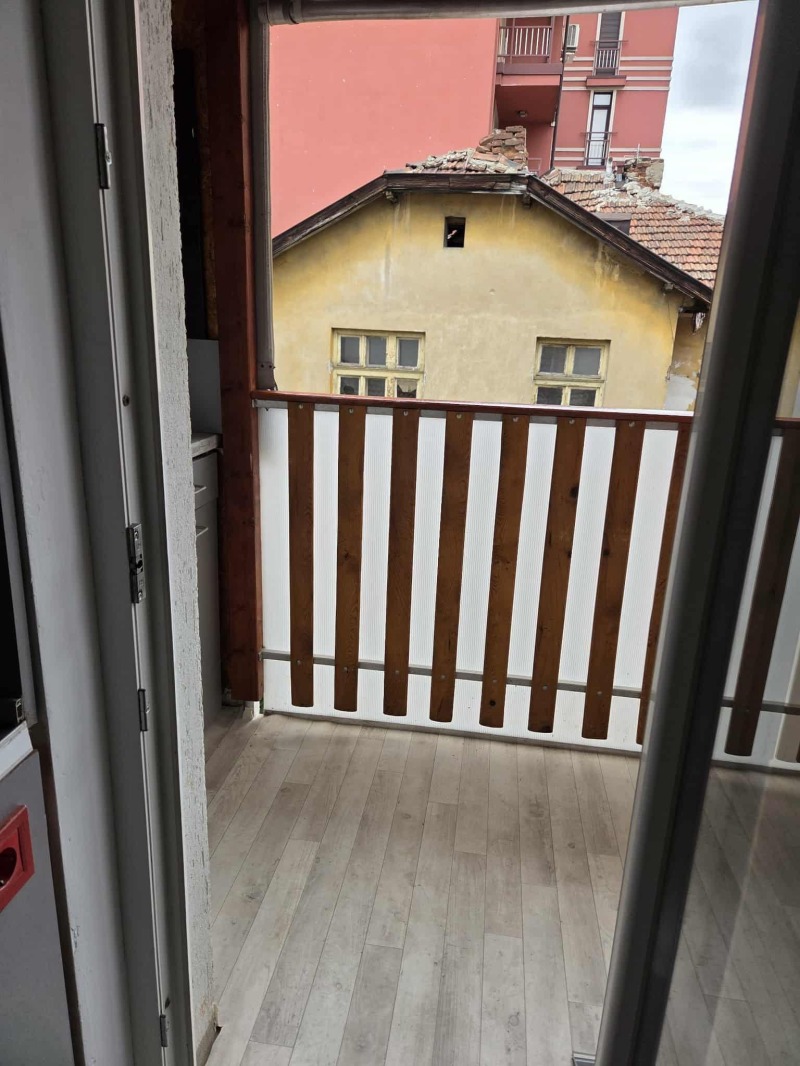 Издаје се  2 спаваће собе Софија , Центар , 50 м2 | 14477543 - слика [10]