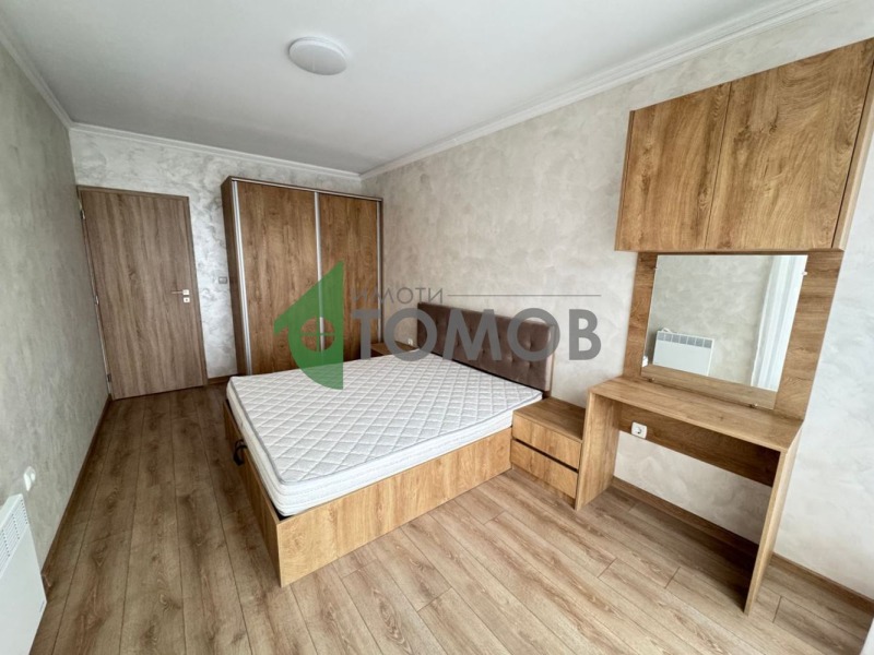 Дава под наем 3-СТАЕН, гр. Шумен, Пазара, снимка 4 - Апартаменти - 53414966