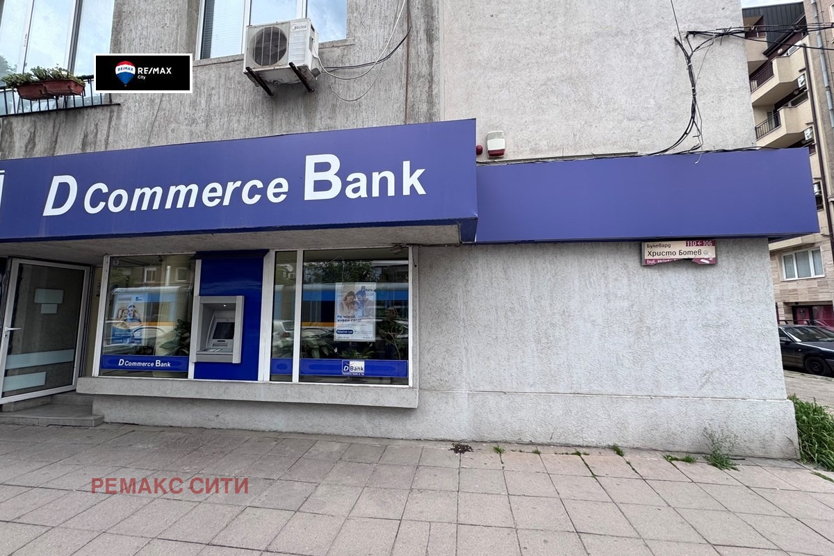 Дава под наем МАГАЗИН, гр. София, Център