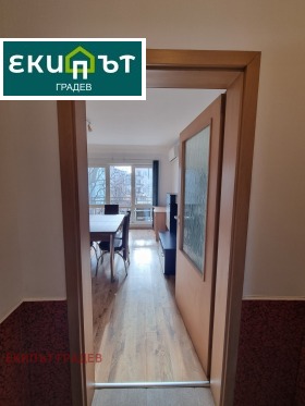 1 dormitor Colhozen pazar, Varna 3