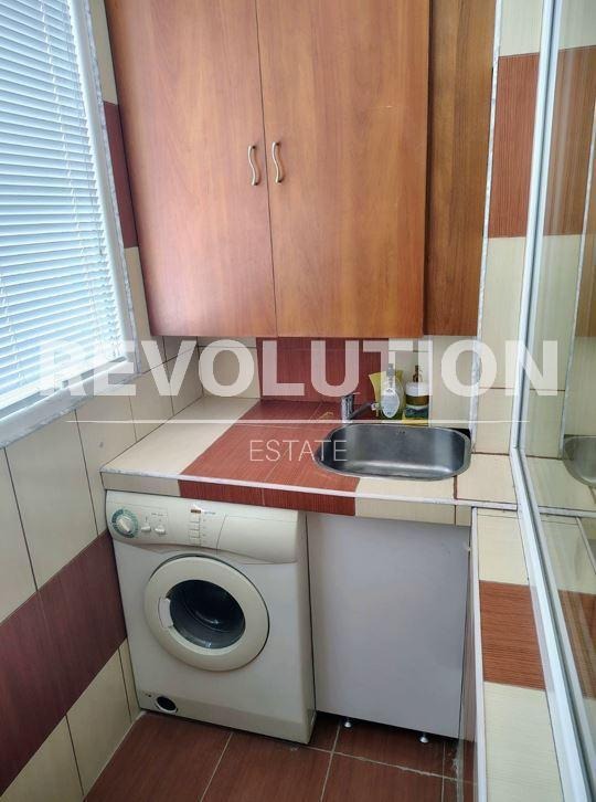 Kiadó  Stúdió Varna , Mladost 2 , 30 négyzetméter | 10149203 - kép [3]