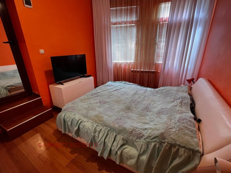 Издаје се  2 спаваће собе Софија , Драгалевци , 106 м2 | 12651965 - слика [10]