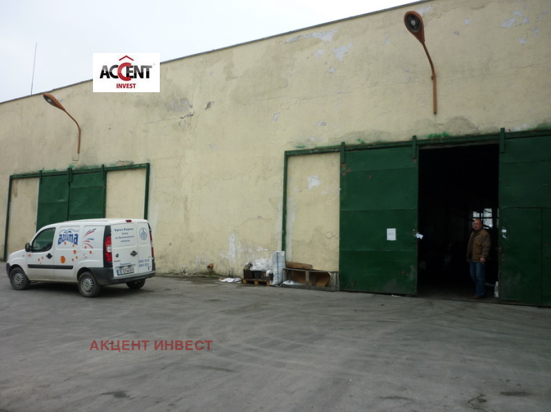 Дава под наем СКЛАД, гр. Варна, Западна промишлена зона, снимка 2 - Складове - 52704266