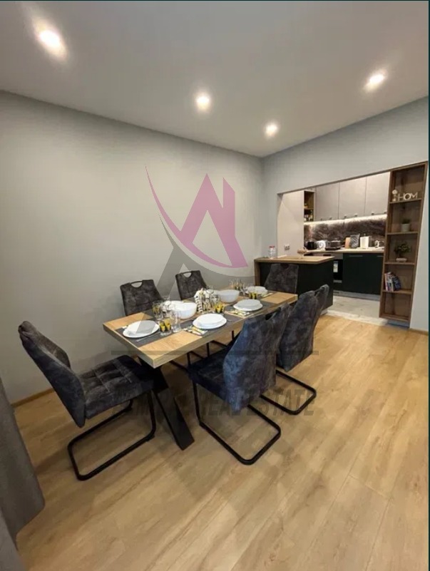 Издаје се  3 спаваће собе Варна , Центар , 125 м2 | 68185907 - слика [2]