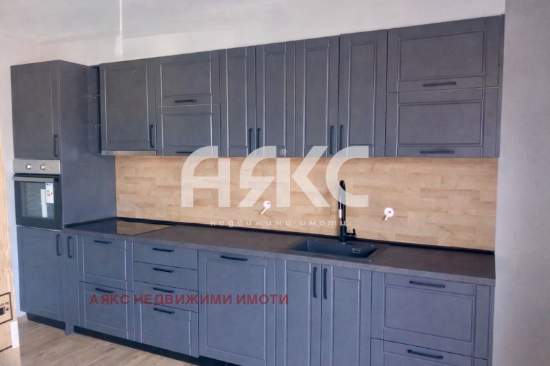 Дава под наем КЪЩА, гр. София, гр. Нови Искър