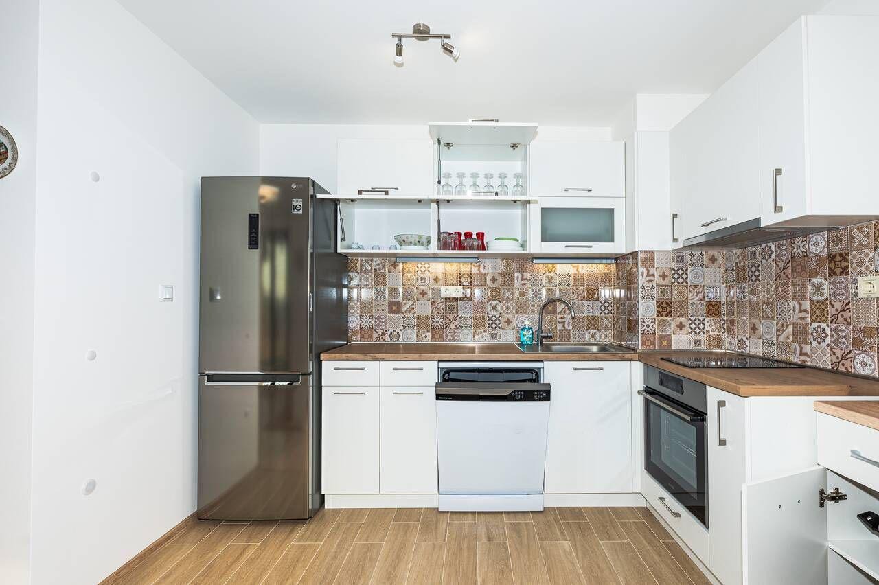 Дава под наем 3-СТАЕН, гр. Пловдив, Център, снимка 2 - Апартаменти - 53355753