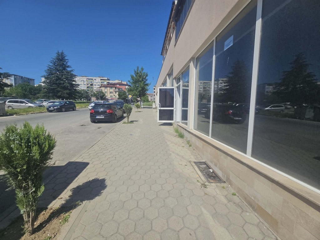 Дава под наем МАГАЗИН, гр. Кърджали, Възрожденци