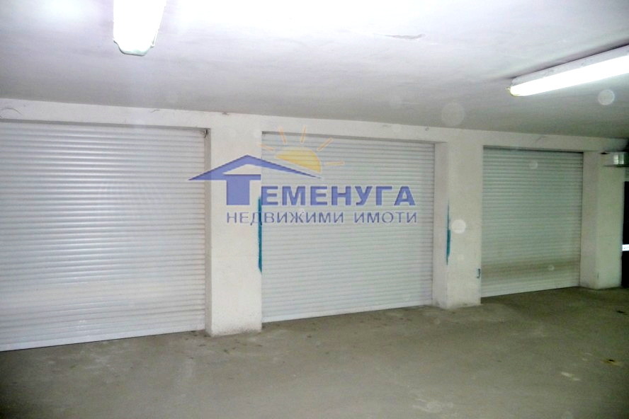 Дава под наем ГАРАЖ, ПАРКОМЯСТО, гр. София, Иван Вазов