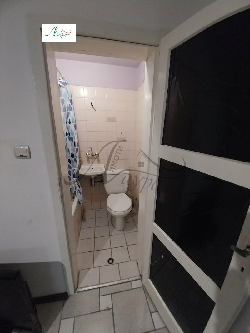 Дава под наем 2-СТАЕН, гр. Шумен, Военно училище, снимка 12 - Апартаменти - 52892176