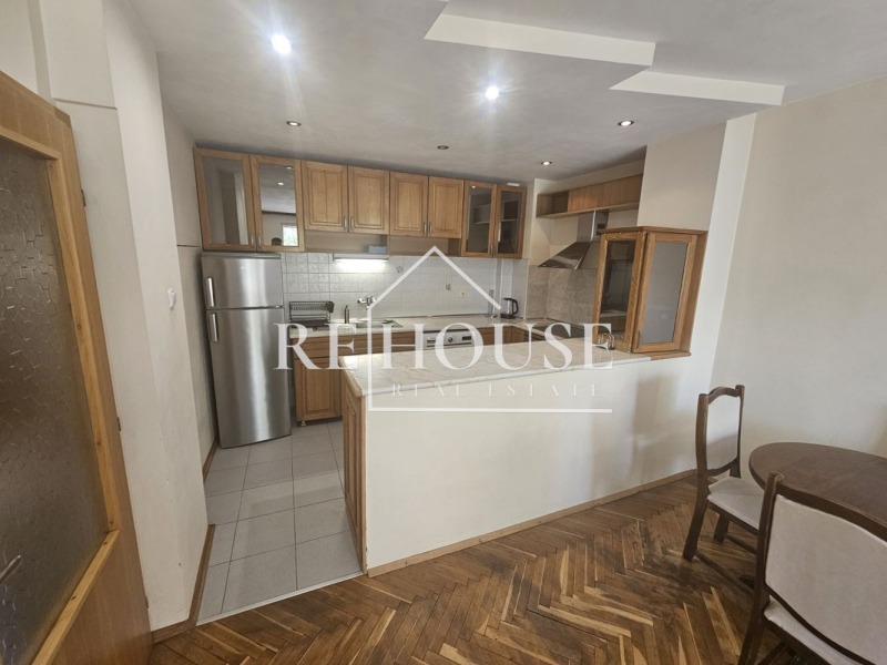 Zu vermieten  1 Schlafzimmer Warna , Zentralna poshta , 70 qm | 56337170