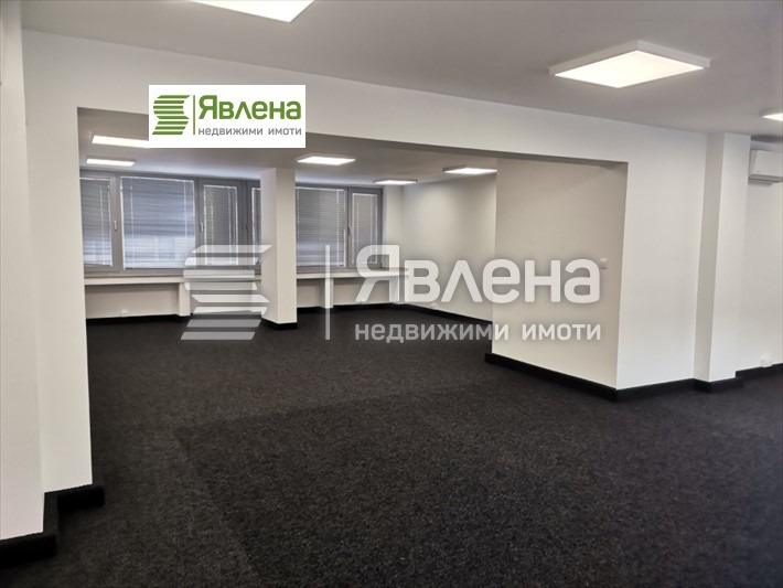 Дава под нем  Офис, град София, Център • 1 150 EUR • ID 75472472 — holmes.bg - [1] 