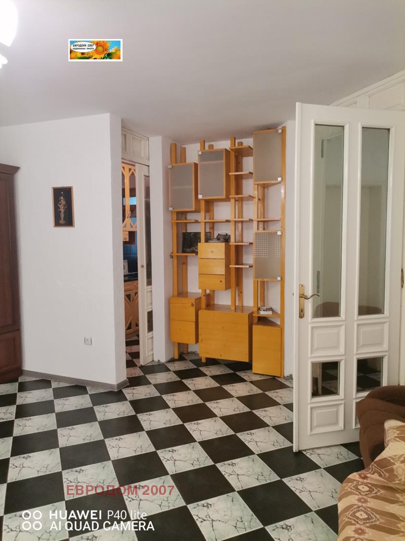 Издаје се  1 спаваћа соба Пловдив , Центар , 70 м2 | 49752393