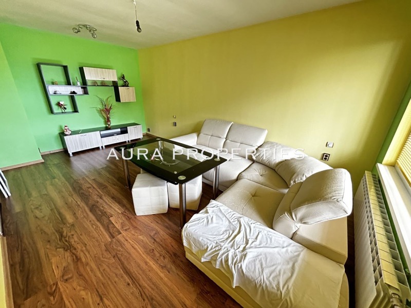 Te huur  2 slaapkamers Razgrad , Orel , 78 m² | 58680432