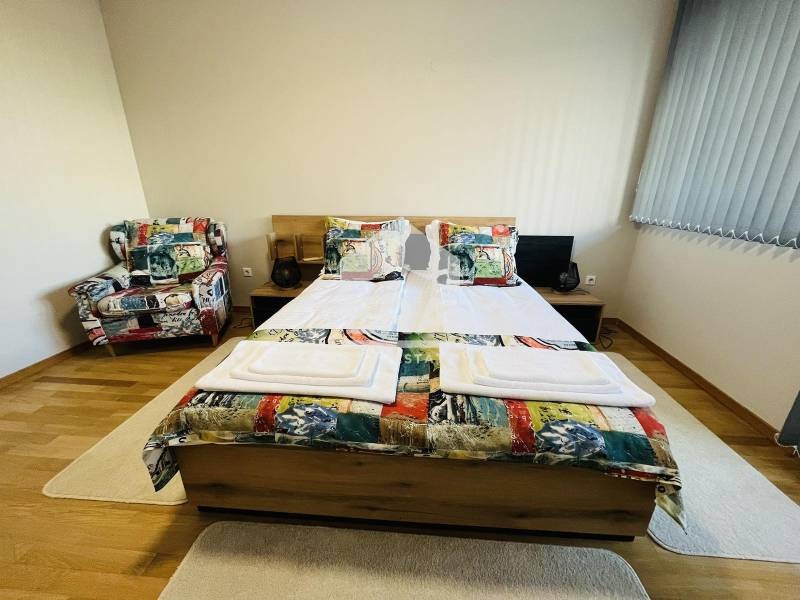 K pronájmu  2 ložnice Sofia , Centar , 139 m2 | 15634718 - obraz [12]