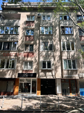 3 soverom Krasno selo, Sofia