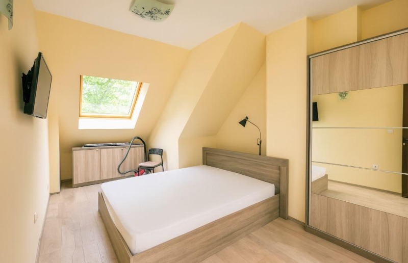 Дава под наем 2-СТАЕН, гр. Варна, Център, снимка 3 - Апартаменти - 52639838