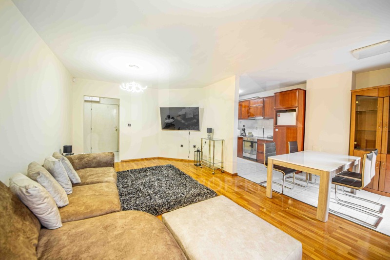 Дава под наем 3-СТАЕН, гр. София, Лозенец, снимка 2 - Апартаменти - 53377855