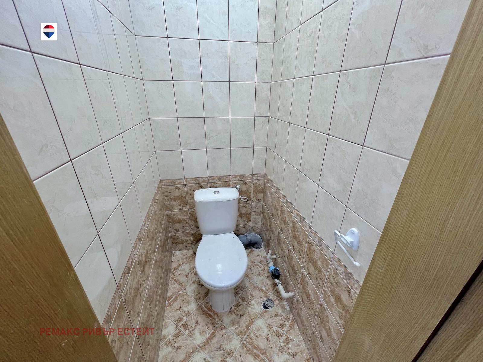 Дава под наем ОФИС, гр. Русе, Ялта, снимка 3 - Офиси - 55220119
