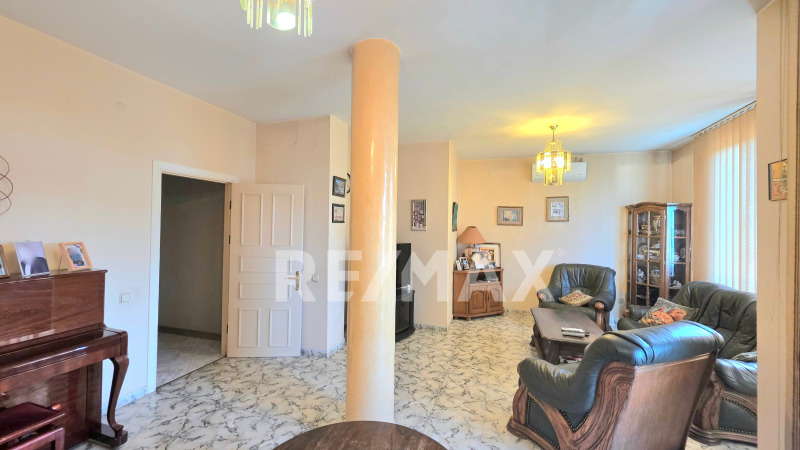 Til leie  2 soverom Plovdiv , Marasja , 115 kvm | 67593687 - bilde [2]