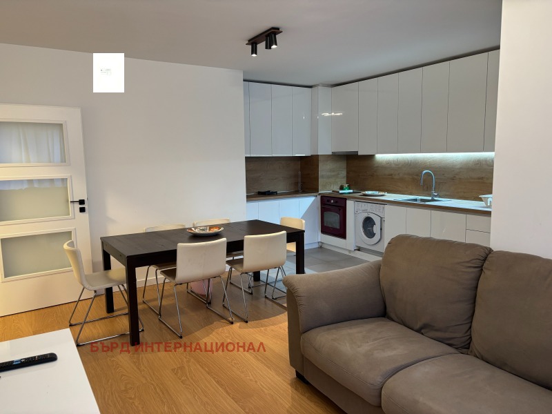 Дава под наем 2-СТАЕН, гр. София, Център