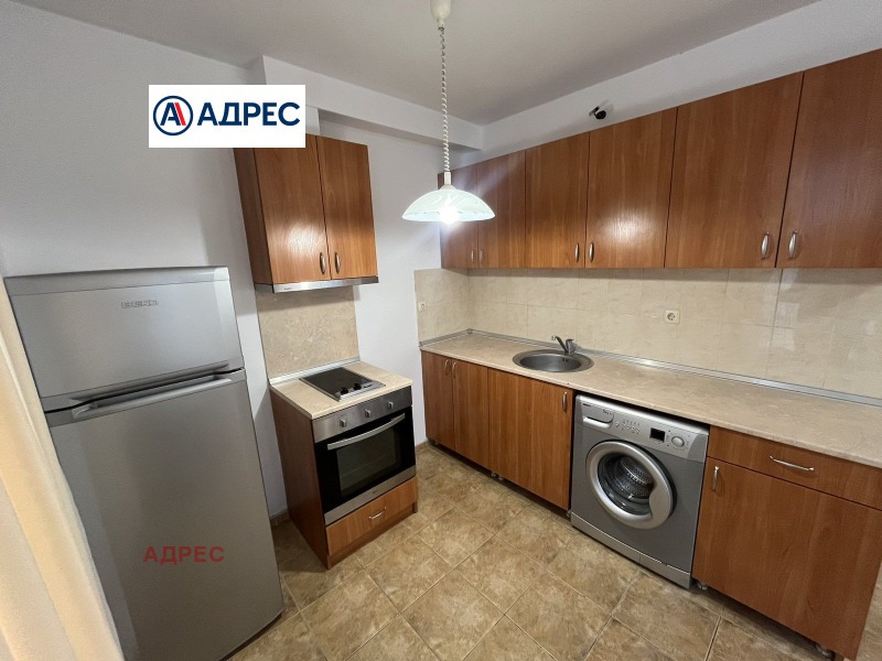 Дава под наем 2-СТАЕН, гр. Варна, Спортна зала, снимка 2 - Апартаменти - 53212910