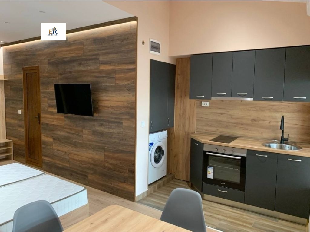 Дава под наем 1-СТАЕН, гр. Плевен, Широк център