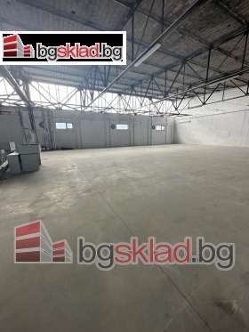 Construção industrial Bojurichtche, região Sófia 1