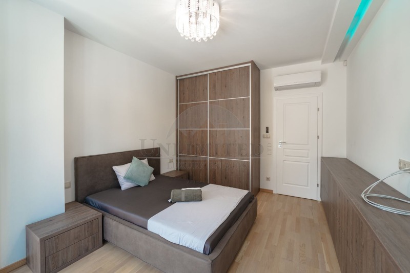 В аренду  3 спальни София , Изток , 220 кв.м | 32125823 - изображение [15]