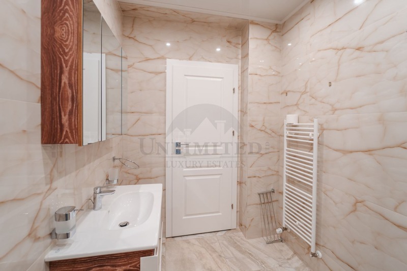 В аренду  3 спальни София , Изток , 220 кв.м | 32125823 - изображение [16]