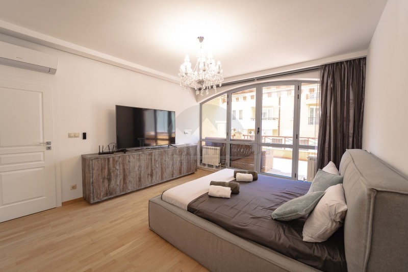 В аренду  3 спальни София , Изток , 220 кв.м | 32125823 - изображение [8]