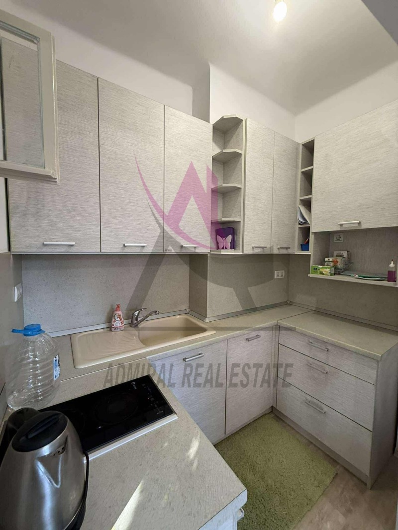 A louer  1 chambre Varna , Tchataldja , 55 m² | 43096176