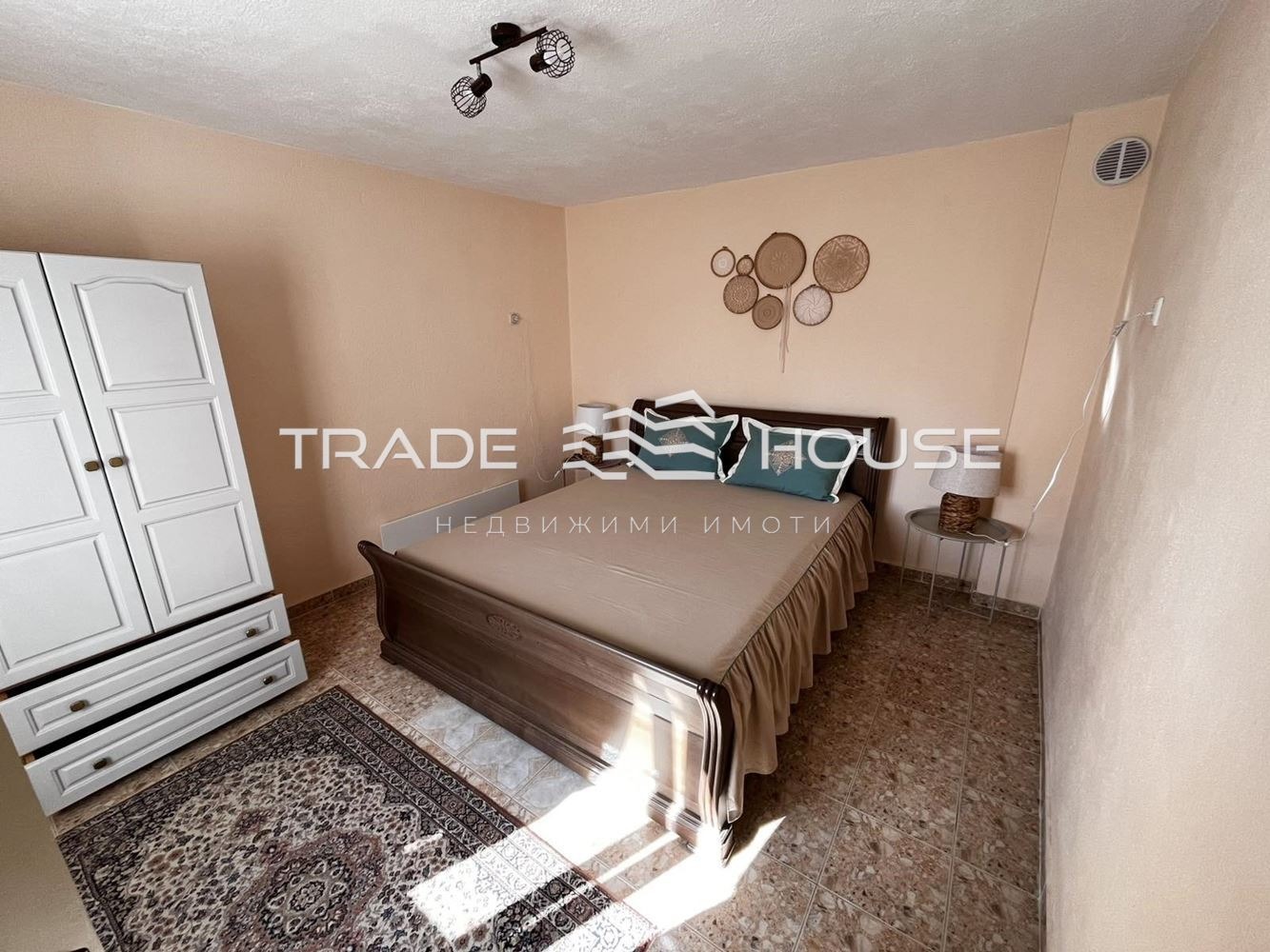 Дава под наем КЪЩА, с. Стрелци, област Пловдив, снимка 5 - Къщи - 53030261