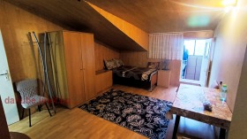 Attic Drujba 2, Ruse 1