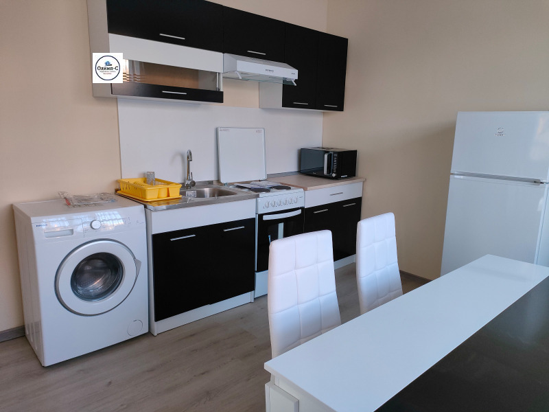 Da affittare  2 camere da letto Varna , Chajka , 70 mq | 46133821