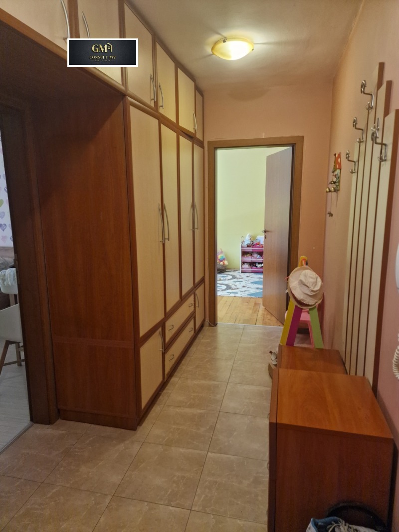 Издаје се  2 спаваће собе Плевен , Сторгозија , 70 м2 | 26080937 - слика [10]