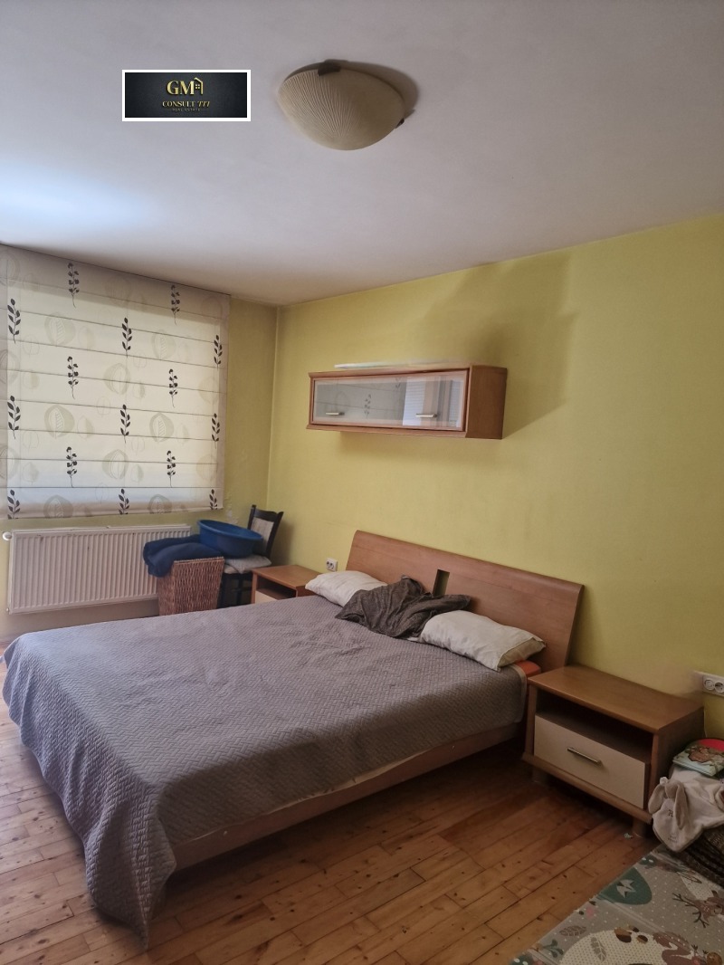 Издаје се  2 спаваће собе Плевен , Сторгозија , 70 м2 | 26080937 - слика [2]