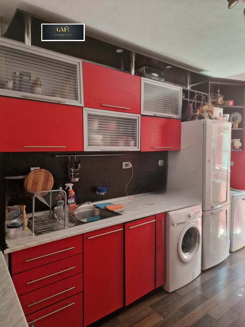 Издаје се  2 спаваће собе Плевен , Сторгозија , 70 м2 | 26080937 - слика [4]