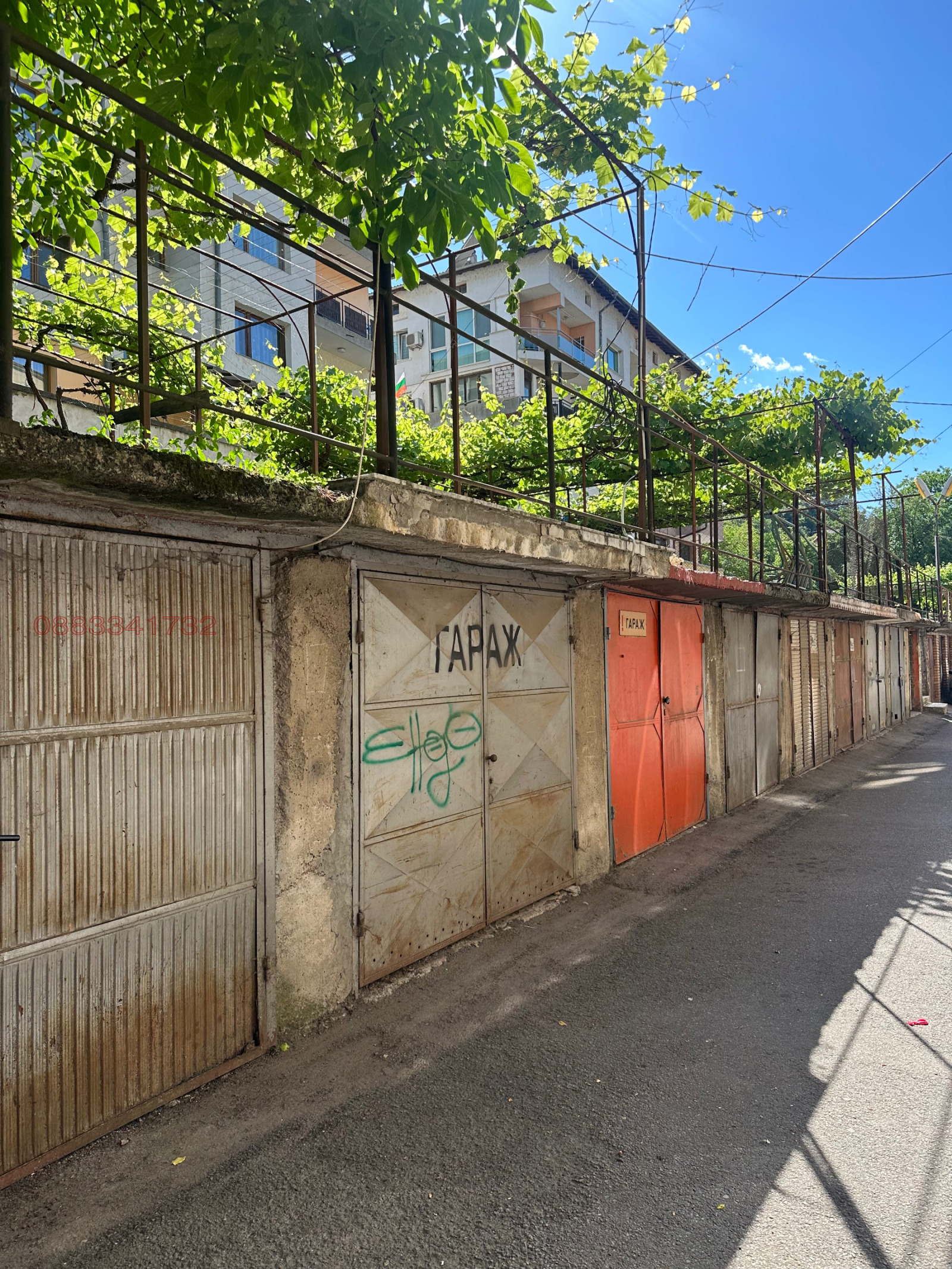Дава под наем ГАРАЖ, ПАРКОМЯСТО, гр. Своге, област София област