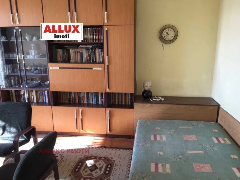 För uthyrning  1 sovrum Ruse , Centar , 67 kvm | 50744298 - bild [2]
