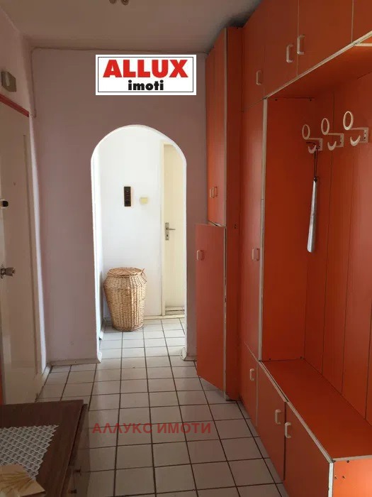 För uthyrning  1 sovrum Ruse , Centar , 67 kvm | 50744298 - bild [6]