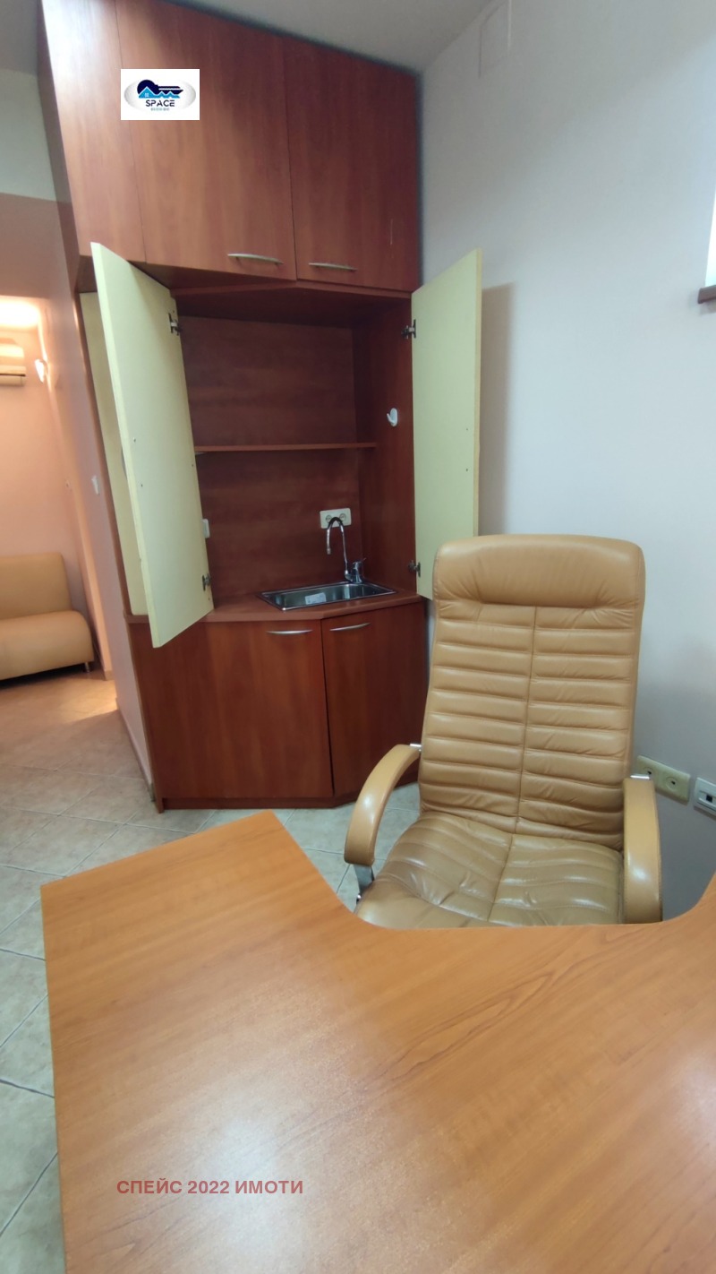 Da affittare  Ufficio Plovdiv , Tsentar , 50 mq | 73918558 - Immagine [8]