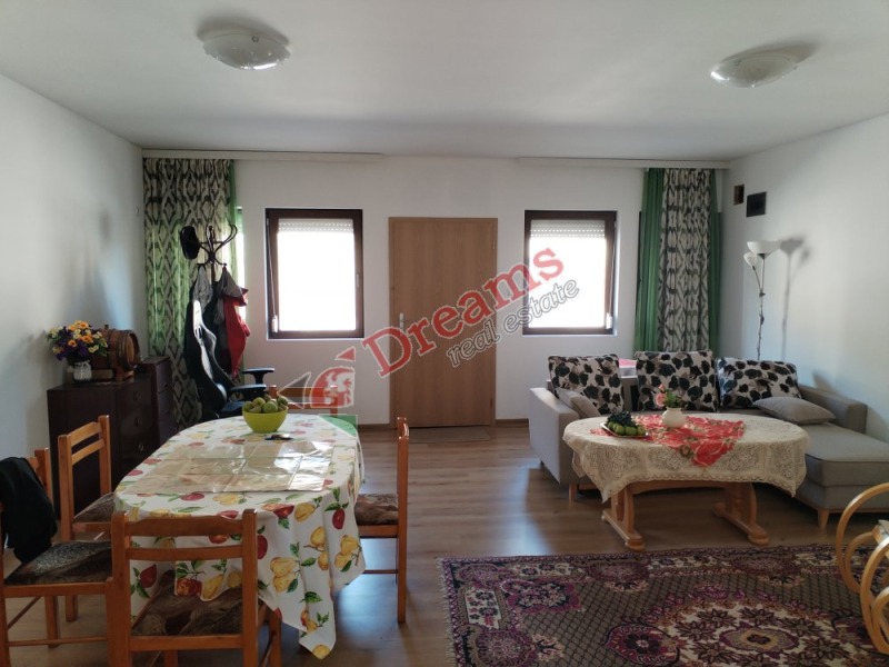 Дава под наем КЪЩА, с. Бураново, област Кюстендил, снимка 6 - Къщи - 53338187