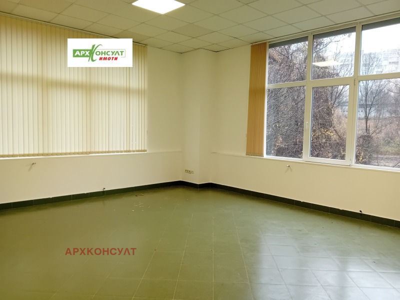 Дава под наем СКЛАД, гр. София, Сердика, снимка 4 - Складове - 51417152