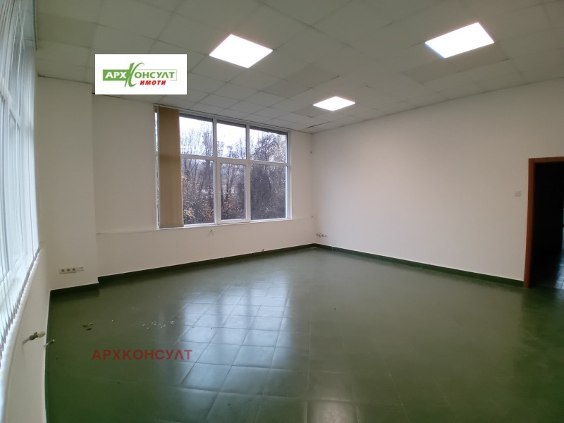 Дава под наем СКЛАД, гр. София, Сердика, снимка 7 - Складове - 51417152