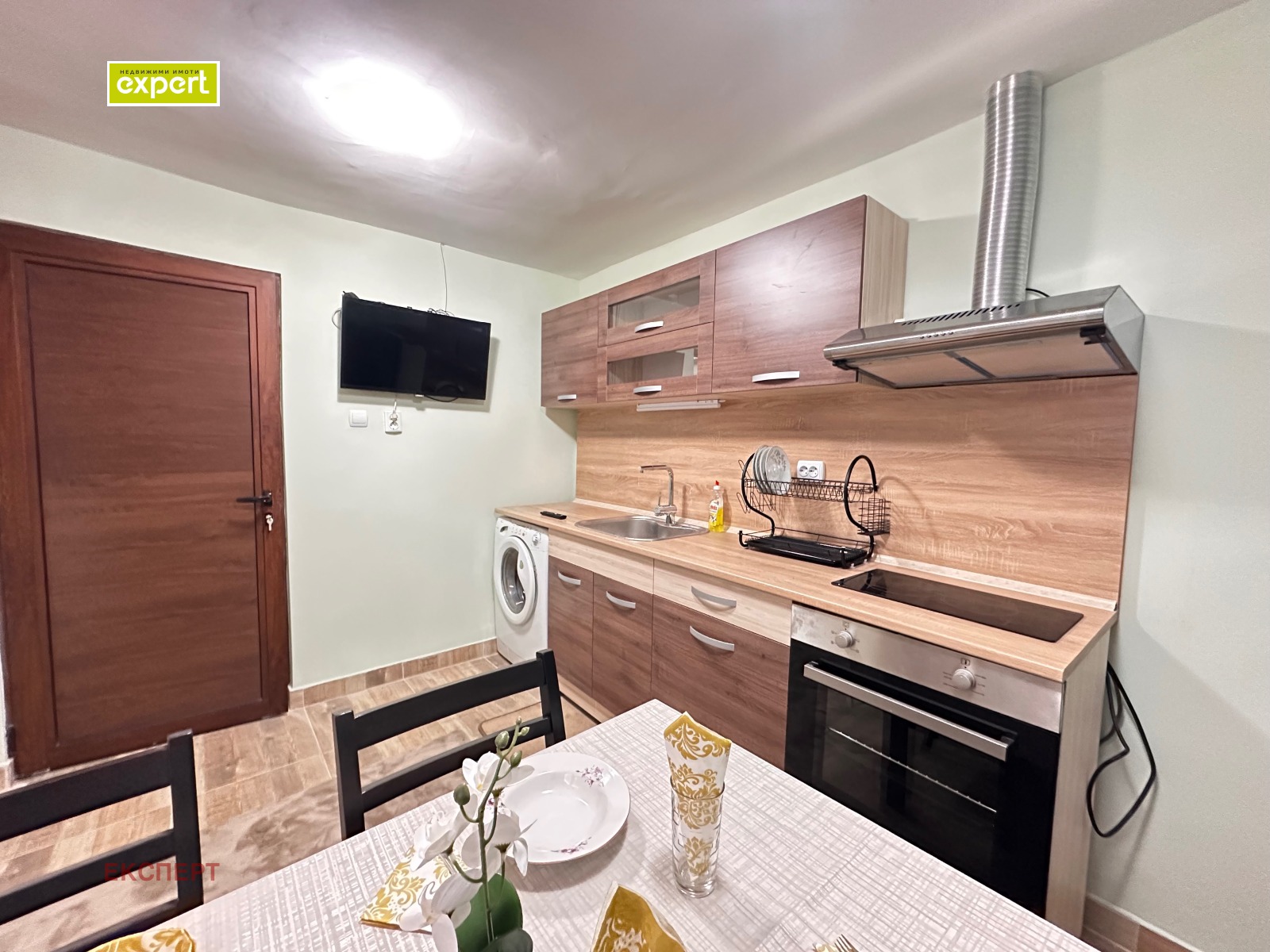 Дава под наем КЪЩА, гр. Плевен, Широк център, снимка 3 - Къщи - 54816656