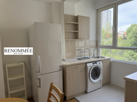 1 chambre Tsentar, Sofia