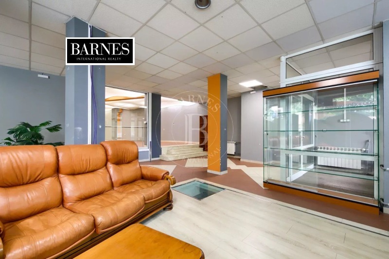 Til leje  Butik Sofia , Strelbishte , 556 kvm | 46159030 - billede [2]